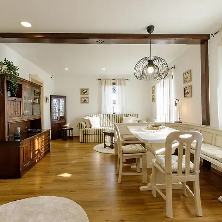 Apartment Alpinia Bled