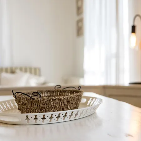 Alpinia Apartment