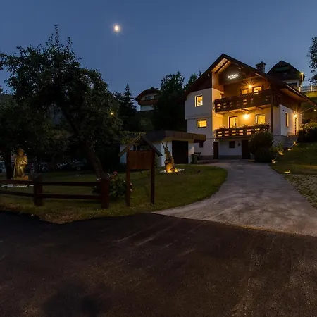 Alpinia Apartment