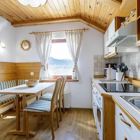 Alpinia Apartment *