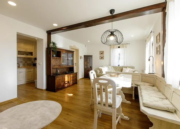 アパート Alpinia *